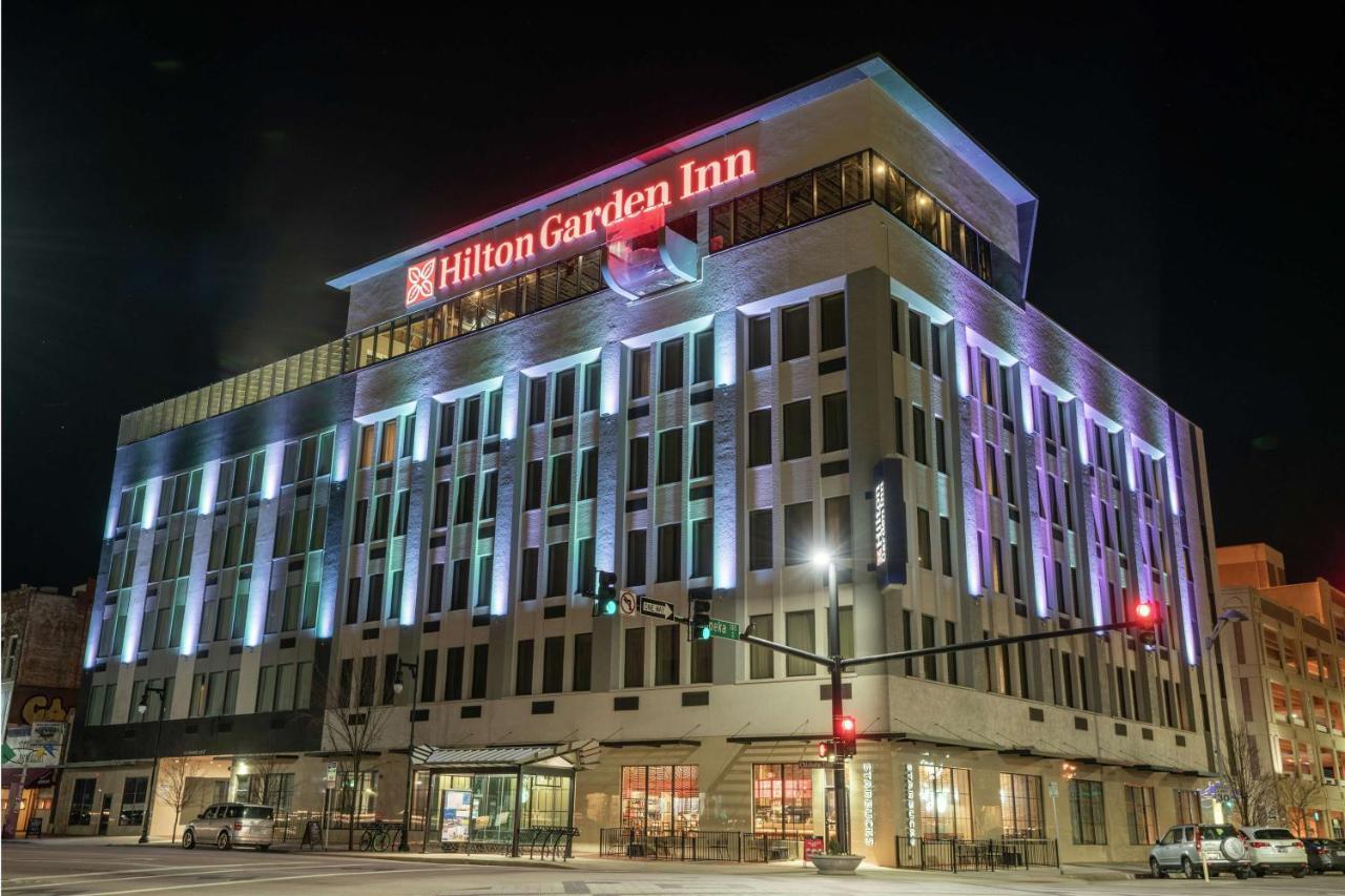 Hilton Garden Inn Wichita Downtown, Ks Exteriör bild